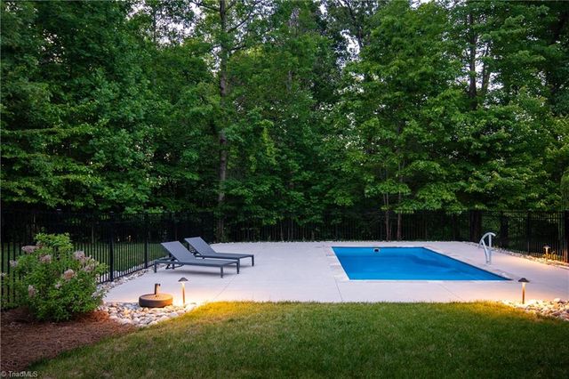 112 Scenic Ridge Place, King, NC 27021