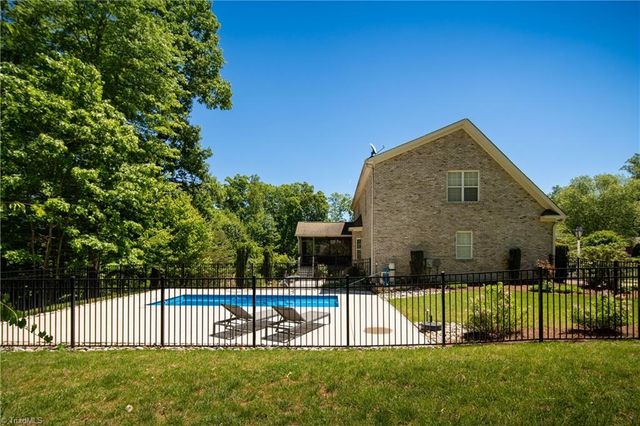 112 Scenic Ridge Place, King, NC 27021