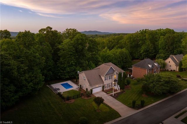 112 Scenic Ridge Place, King, NC 27021