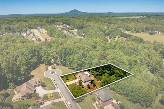 112 Scenic Ridge Place, King, NC 27021