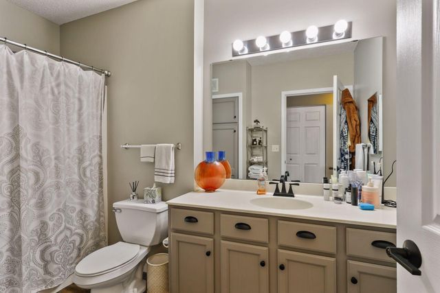 660 N 2nd Street 410, Minneapolis, MN 55401