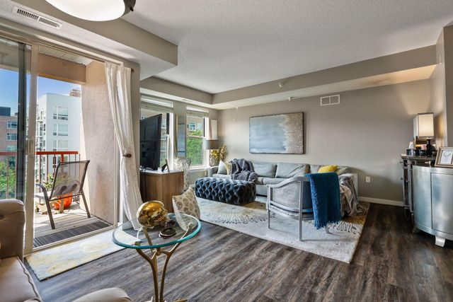 660 N 2nd Street 410, Minneapolis, MN 55401