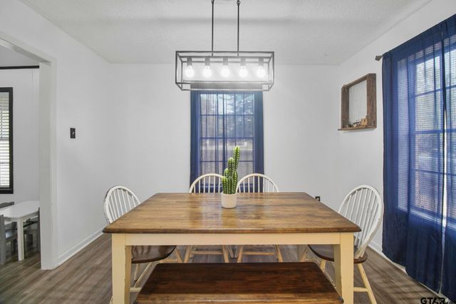 220 An County Road 3732, Palestine, TX 75801