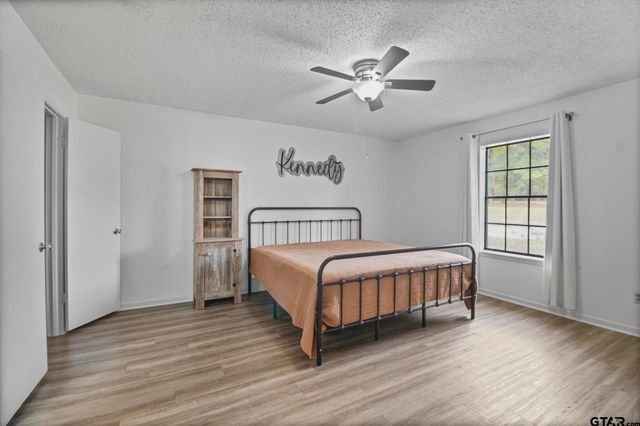 220 An County Road 3732, Palestine, TX 75801