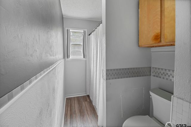 220 An County Road 3732, Palestine, TX 75801