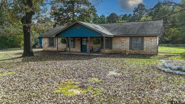 220 An County Road 3732, Palestine, TX 75801