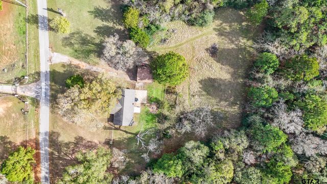 220 An County Road 3732, Palestine, TX 75801