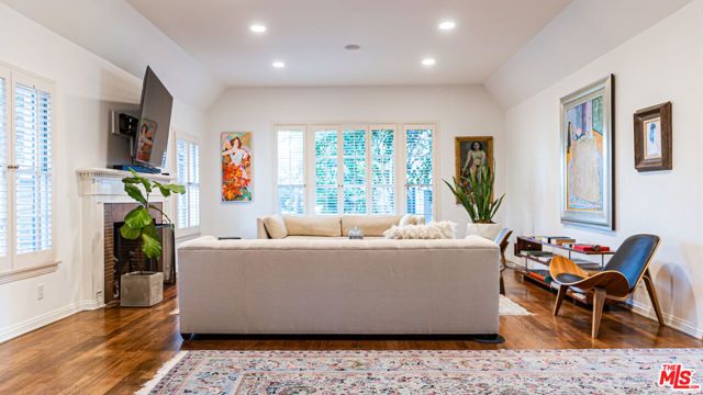 863 Manning Avenue, Los Angeles, CA 90024