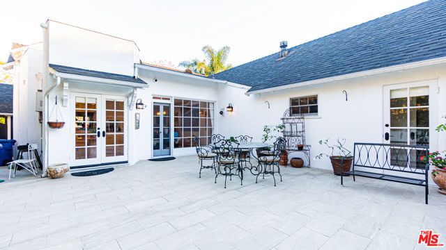 863 Manning Avenue, Los Angeles, CA 90024