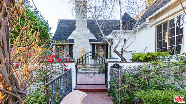 863 Manning Avenue, Los Angeles, CA 90024