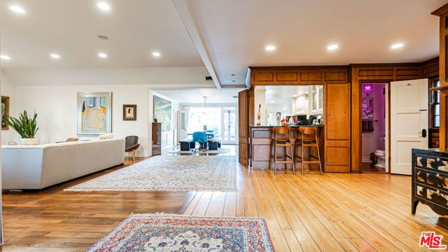 863 Manning Avenue, Los Angeles, CA 90024