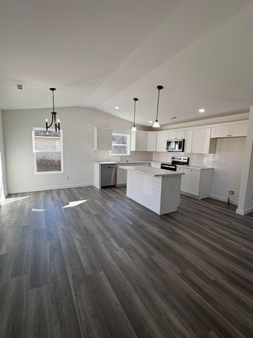 209 W Claremont Street, Gaffney, SC 29340