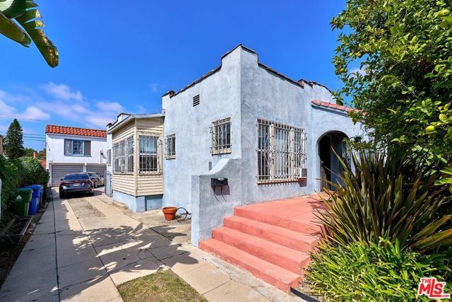 2115 S Mansfield Avenue, Los Angeles, CA 90016