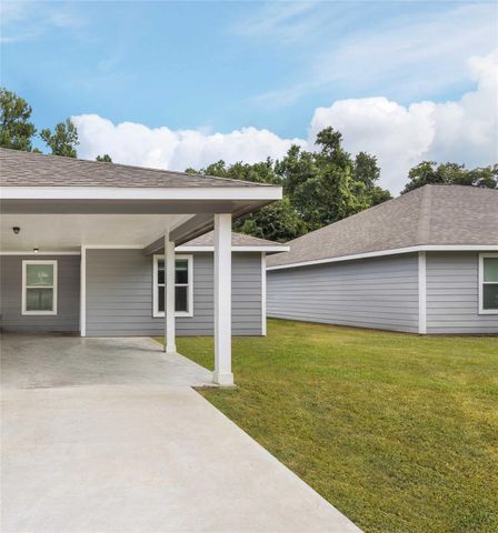 632 Luke Street B, Dayton, TX 77535