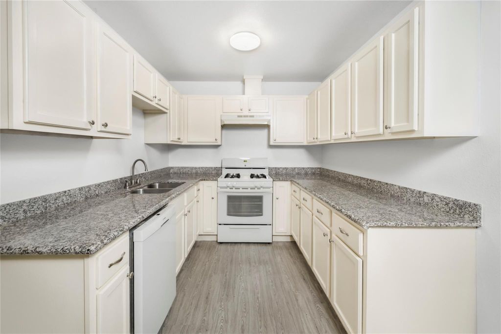 632 Luke Street B, Dayton, TX 77535