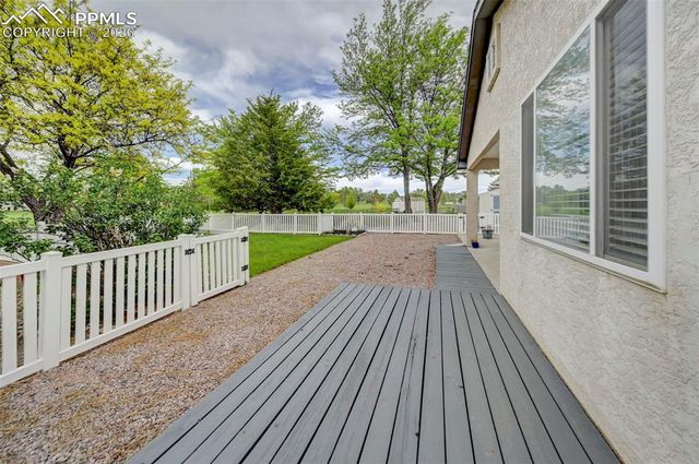 433 W Fairway Drive, Pueblo, CO 81007