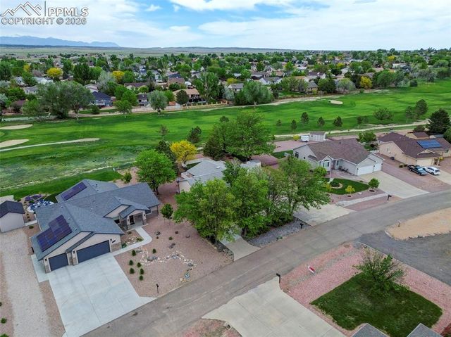 433 W Fairway Drive, Pueblo, CO 81007