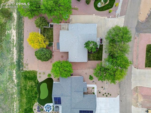 433 W Fairway Drive, Pueblo, CO 81007