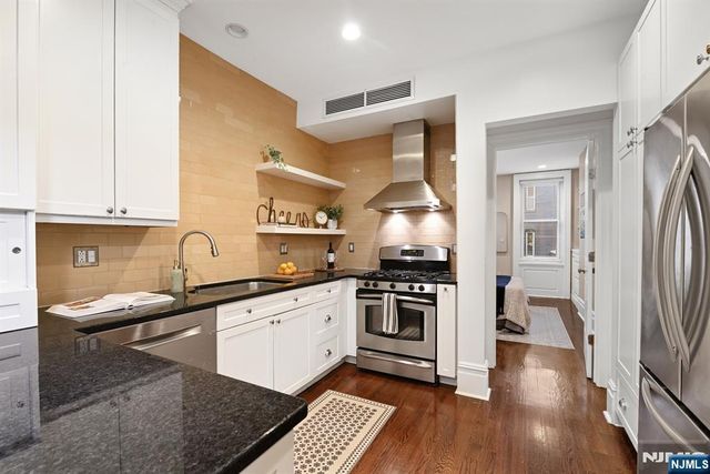 336 Bloomfield Street 2, Hoboken, NJ 07030