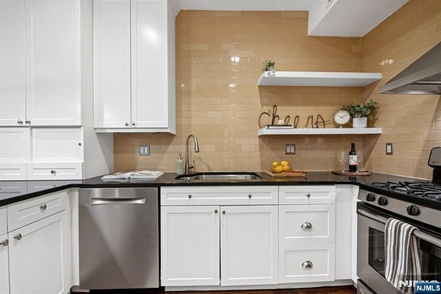 336 Bloomfield Street 2, Hoboken, NJ 07030