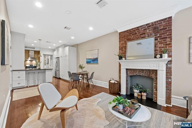 336 Bloomfield Street 2, Hoboken, NJ 07030