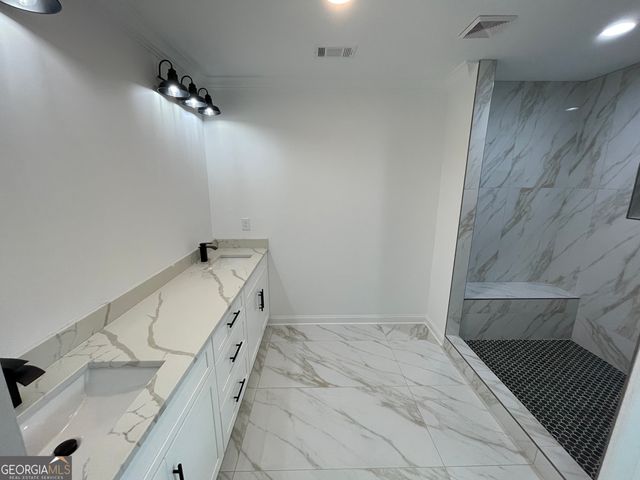 306 E Greene Street, Greensboro, GA 30642