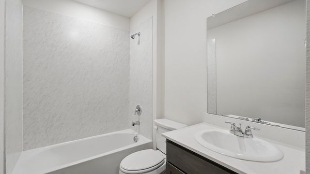 2040 Bobby Ashcraft Drive, Lindale, TX 75771