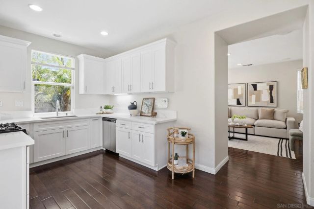 7385 Healis Pl, San Diego, CA 92129