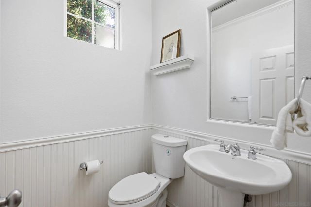 7385 Healis Pl, San Diego, CA 92129