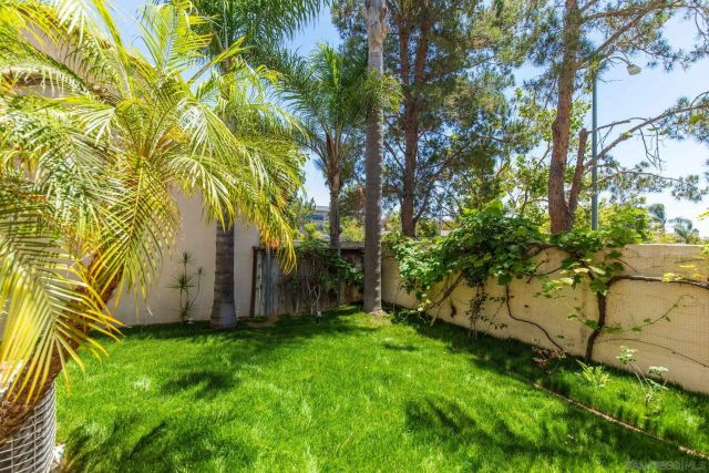 7385 Healis Pl, San Diego, CA 92129