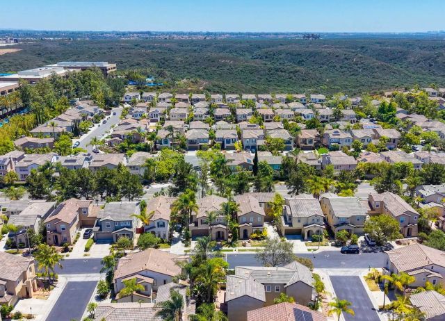 7385 Healis Pl, San Diego, CA 92129
