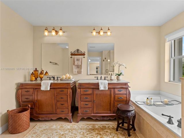 1764 NW 166th Avenue, Pembroke Pines, FL 33028