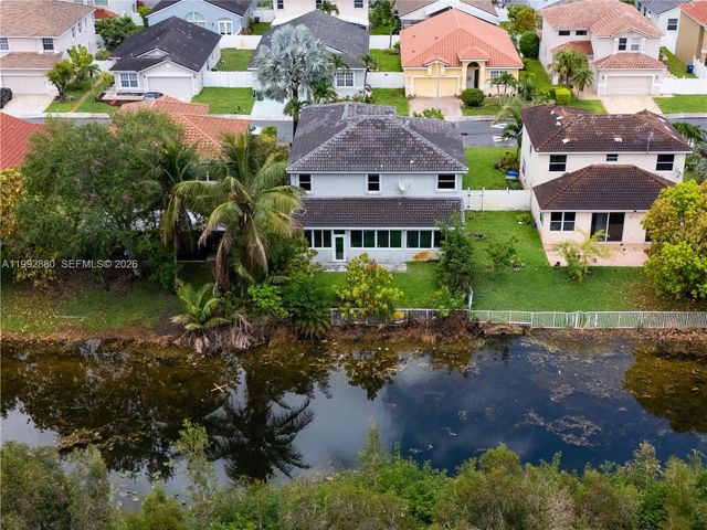 1764 NW 166th Avenue, Pembroke Pines, FL 33028