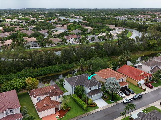 1764 NW 166th Avenue, Pembroke Pines, FL 33028