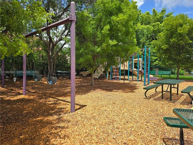 1764 NW 166th Avenue, Pembroke Pines, FL 33028