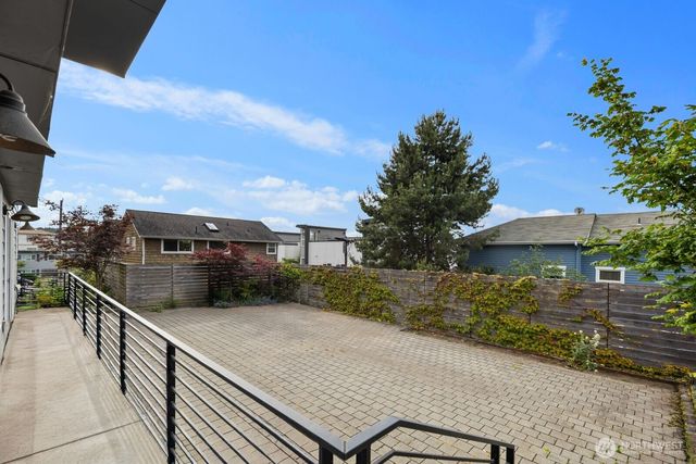 1208 W Emerson Street, Seattle, WA 98119