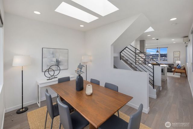 1208 W Emerson Street, Seattle, WA 98119
