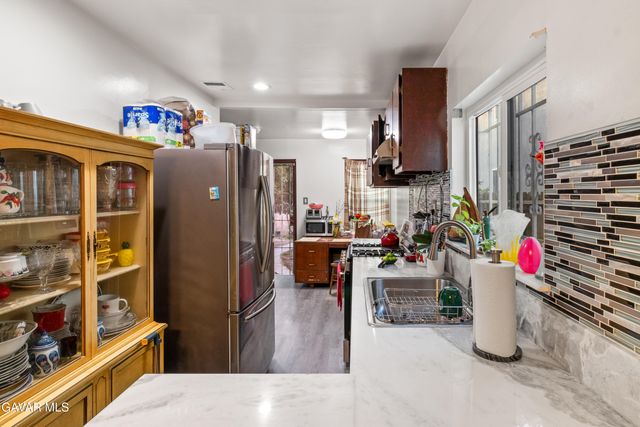 5731 2nd Avenue, Los Angeles, CA 90043