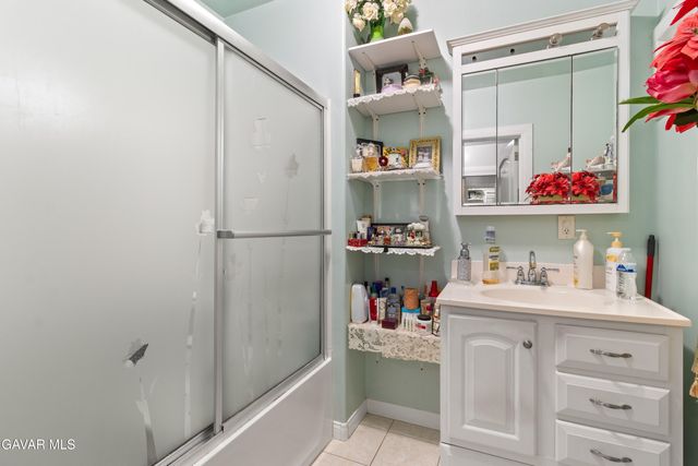 5731 2nd Avenue, Los Angeles, CA 90043