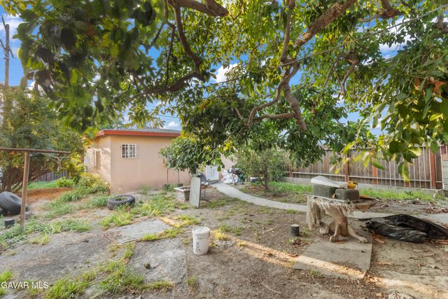 5731 2nd Avenue, Los Angeles, CA 90043