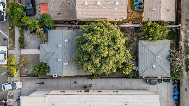 5731 2nd Avenue, Los Angeles, CA 90043