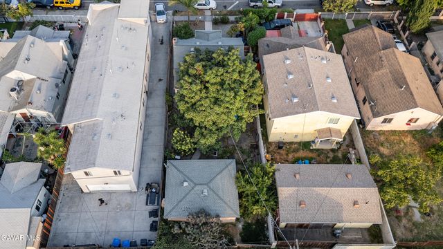 5731 2nd Avenue, Los Angeles, CA 90043