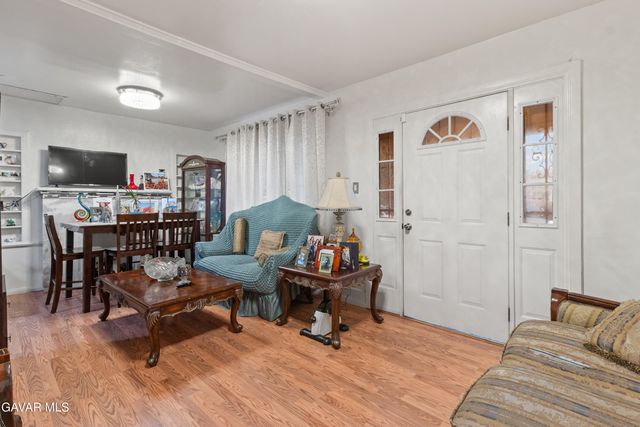 5731 2nd Avenue, Los Angeles, CA 90043