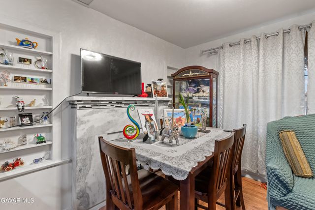 5731 2nd Avenue, Los Angeles, CA 90043