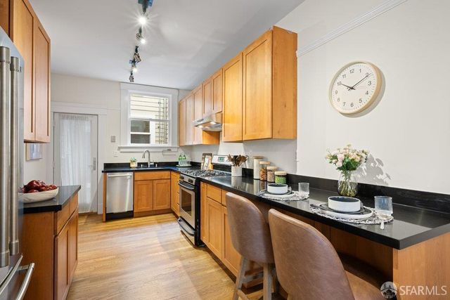 49 Dorland Street 2, San Francisco, CA 94110