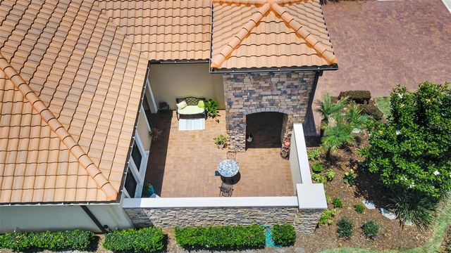 8707 SORANO VILLA DRIVE, Tampa, FL 33647