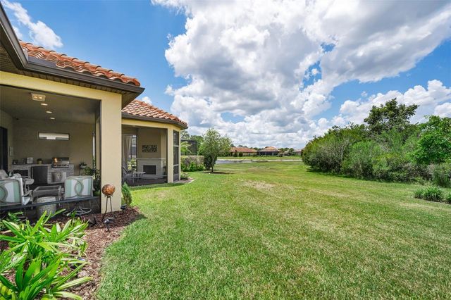 8707 SORANO VILLA DRIVE, Tampa, FL 33647