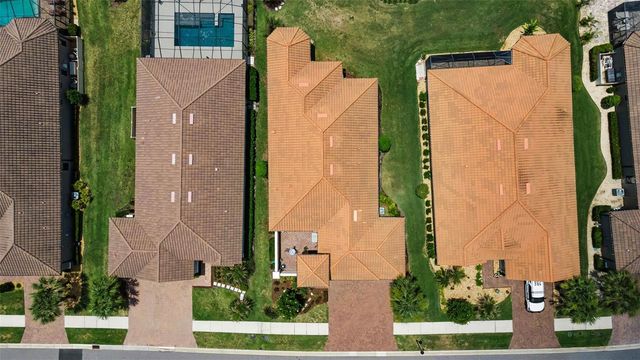 8707 SORANO VILLA DRIVE, Tampa, FL 33647