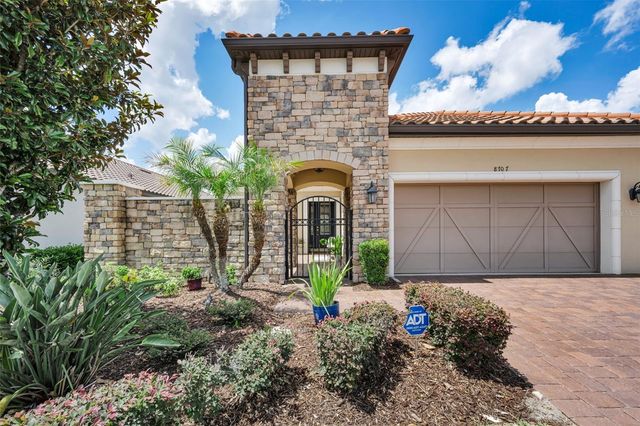 8707 SORANO VILLA DRIVE, Tampa, FL 33647