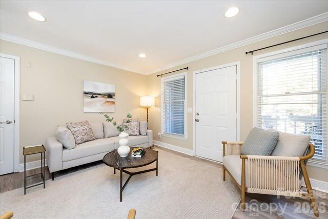 430 Queens Road 221, Charlotte, NC 28207